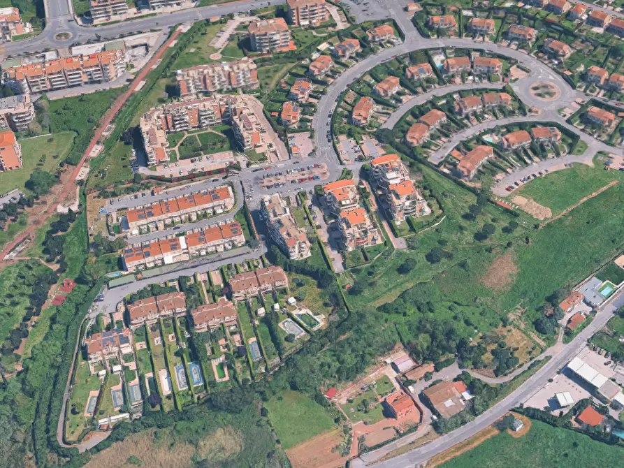 Immagine 5 di Garage in vendita  in Via Largo G. Martina a Roma