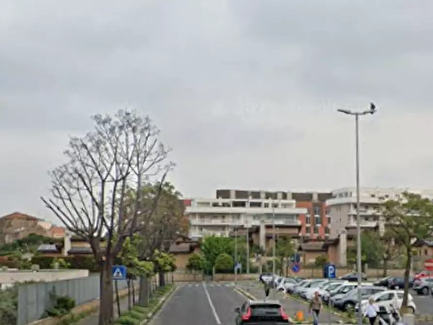 Immagine 2 di Posto auto in vendita  in Via R.Raviola a Roma