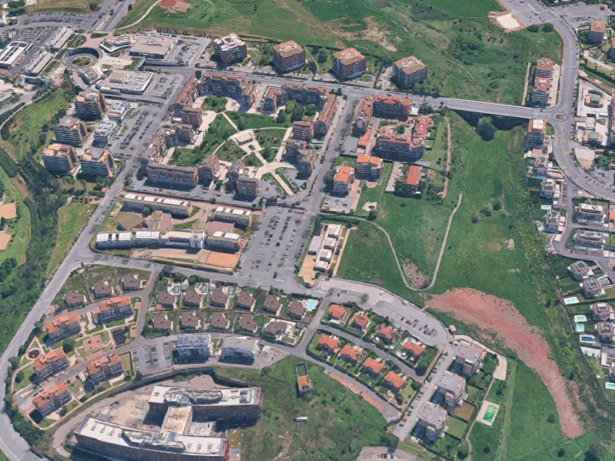 Immagine 5 di Posto auto in vendita  in Via R.Raviola a Roma