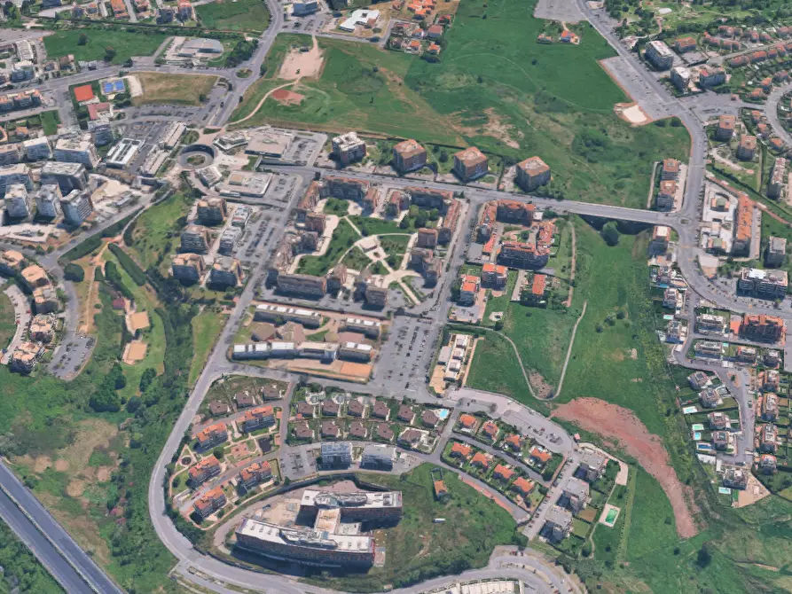 Immagine 6 di Posto auto in vendita  in Via R.Raviola a Roma