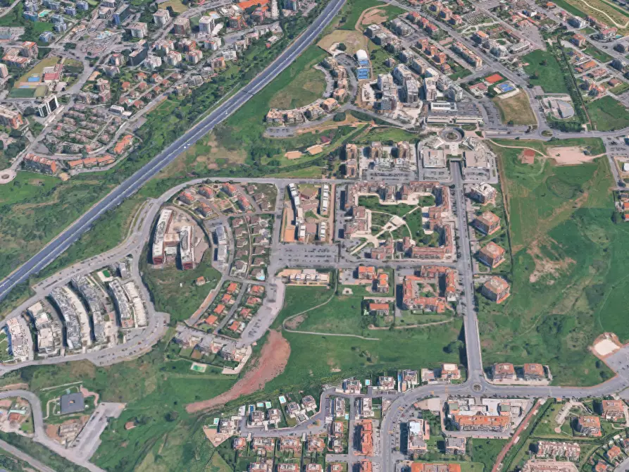 Immagine 10 di Garage in vendita  in Via A. Galleppini a Roma