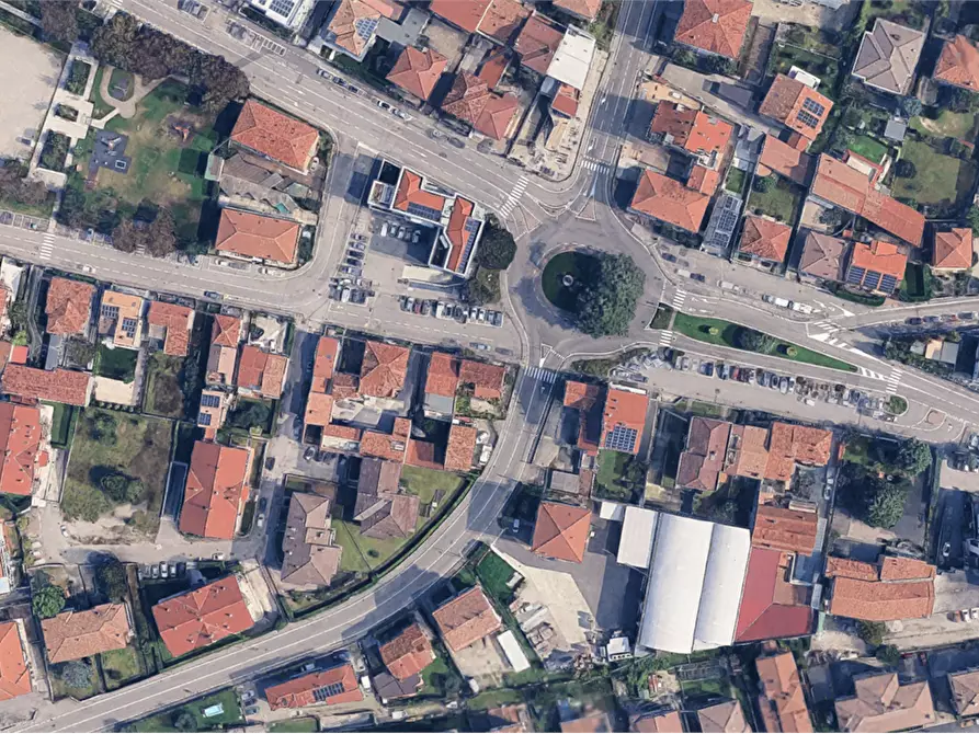 Immagine 14 di Appartamento in vendita  in Piazza Vittorio Veneto a Bussolengo