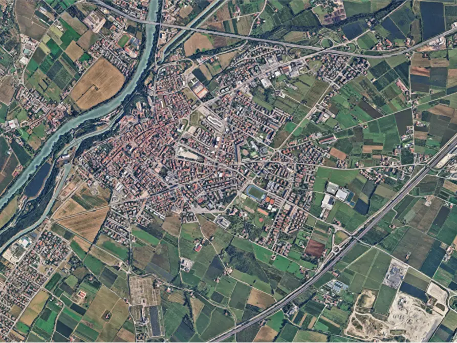 Immagine 16 di Appartamento in vendita  in Piazza Vittorio Veneto a Bussolengo