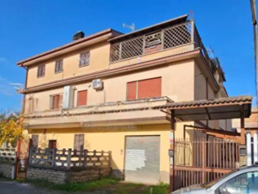 Immagine 1 di Laboratorio in vendita  in Via Offagana a Roma