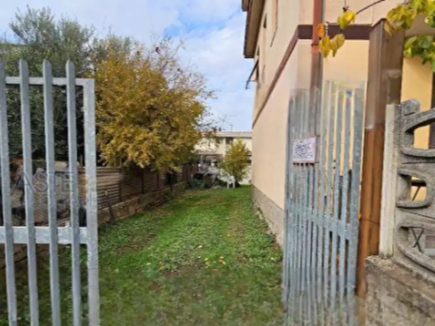 Immagine 4 di Laboratorio in vendita  in Via Offagana a Roma