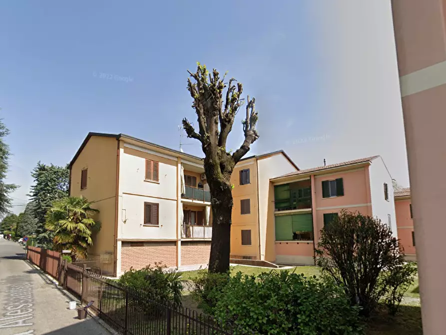 Immagine 3 di Appartamento in vendita  in Via Guglielmo Marconi a Verano Brianza