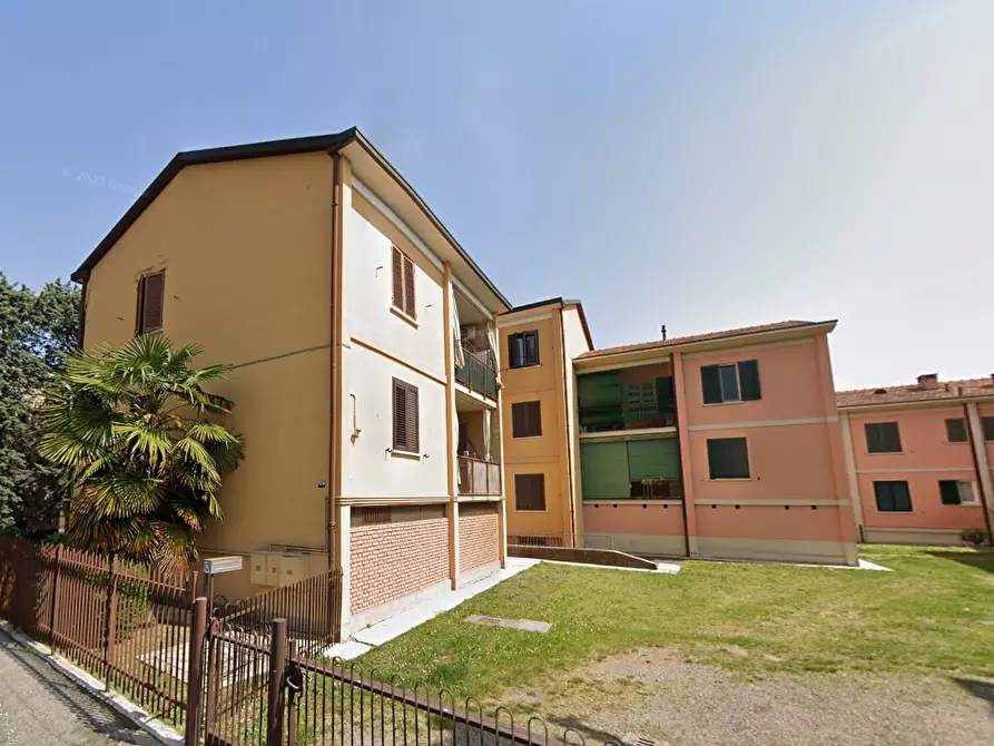 Immagine 5 di Appartamento in vendita  in Via Guglielmo Marconi a Verano Brianza