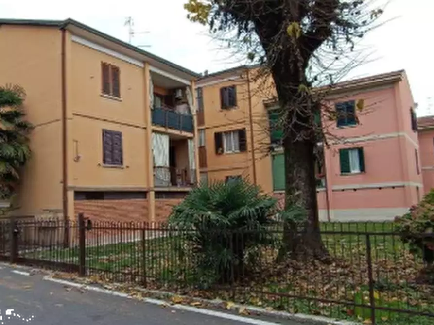 Immagine 10 di Appartamento in vendita  in Via Guglielmo Marconi a Verano Brianza