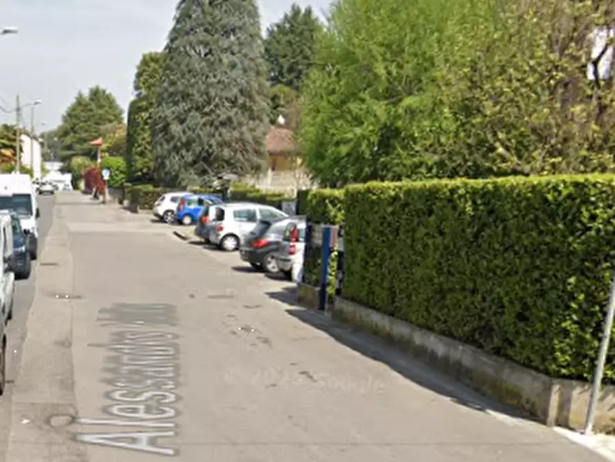 Immagine 11 di Appartamento in vendita  in Via Guglielmo Marconi a Verano Brianza