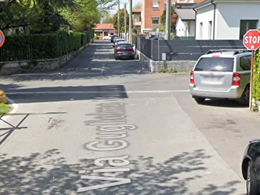 Immagine 12 di Appartamento in vendita  in Via Guglielmo Marconi a Verano Brianza