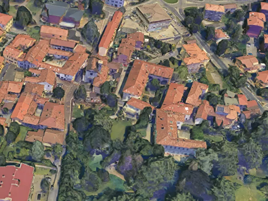 Immagine 6 di Appartamento in vendita  in Piazza S. Francesco a Besana In Brianza