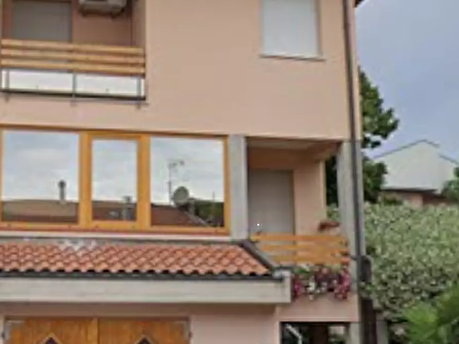 Immagine 8 di Porzione di casa in vendita  in Via Pordoi a Cesena