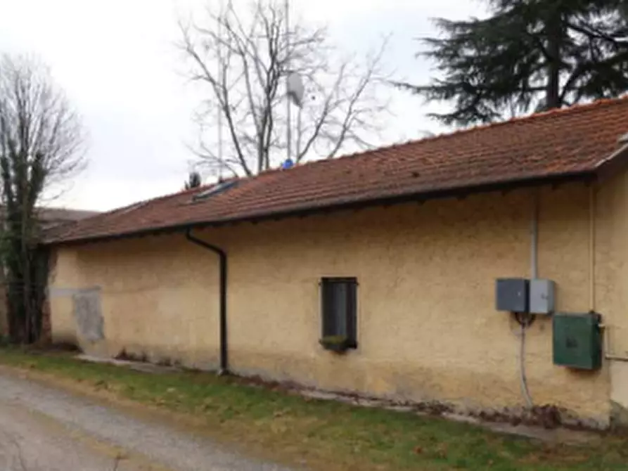 Immagine 1 di Magazzino in vendita  in Via Regina Margherita a Biassono