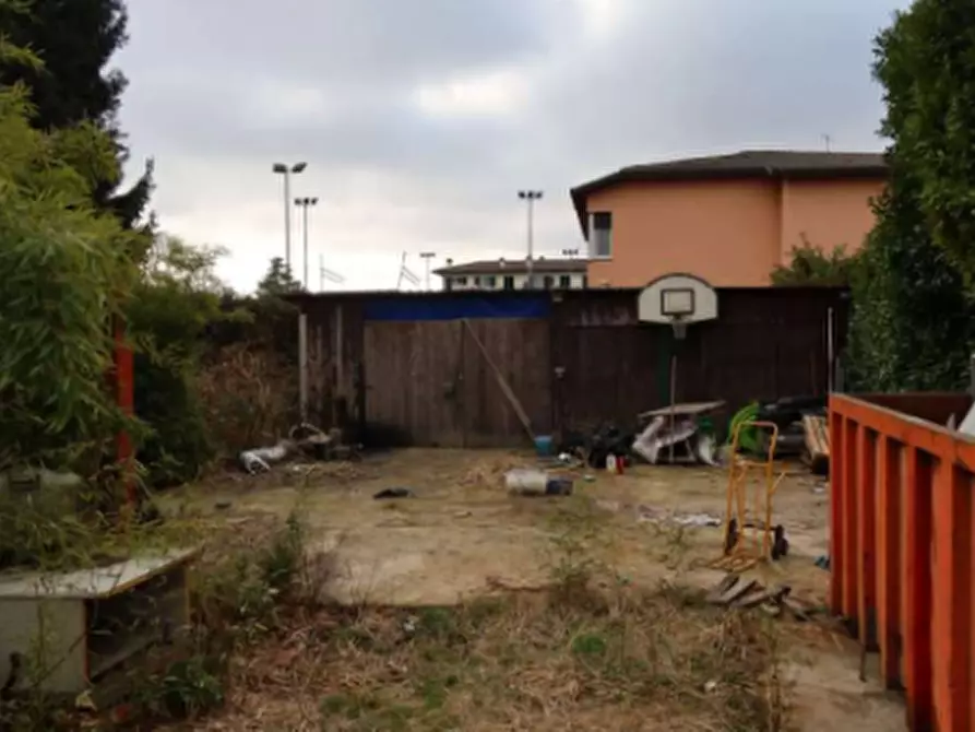 Immagine 10 di Magazzino in vendita  in Via Regina Margherita a Biassono