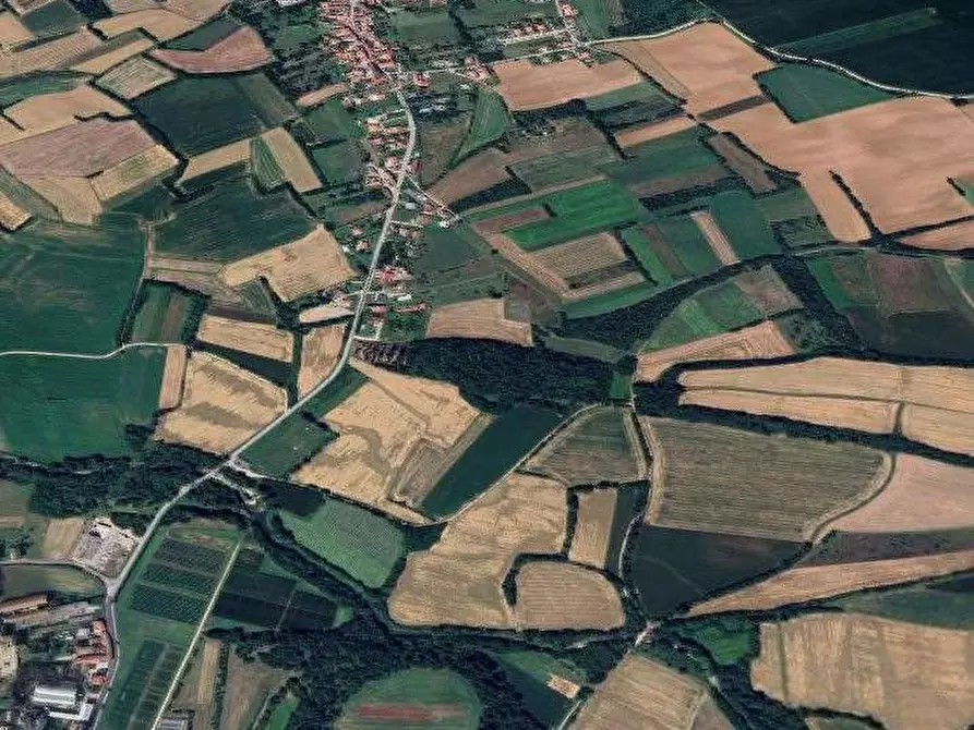 Immagine 13 di Negozio in vendita  in Via Antonini  a Pozzuolo Del Friuli