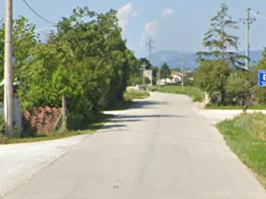 Immagine 5 di Laboratorio in vendita  in Via Metauro a Cartoceto