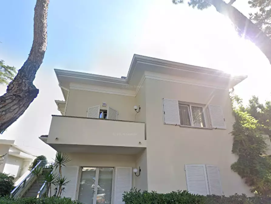 Immagine 4 di Casa bifamiliare in vendita  in Viale Galliano a Riccione