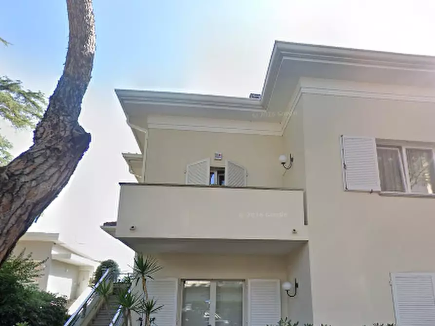 Immagine 10 di Casa bifamiliare in vendita  in Viale Galliano a Riccione