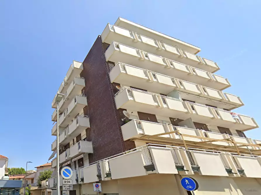 Immagine 1 di Appartamento in vendita  in Via Isonzo a Bellaria-Igea Marina
