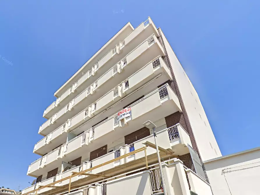 Immagine 2 di Appartamento in vendita  in Via Isonzo a Bellaria-Igea Marina