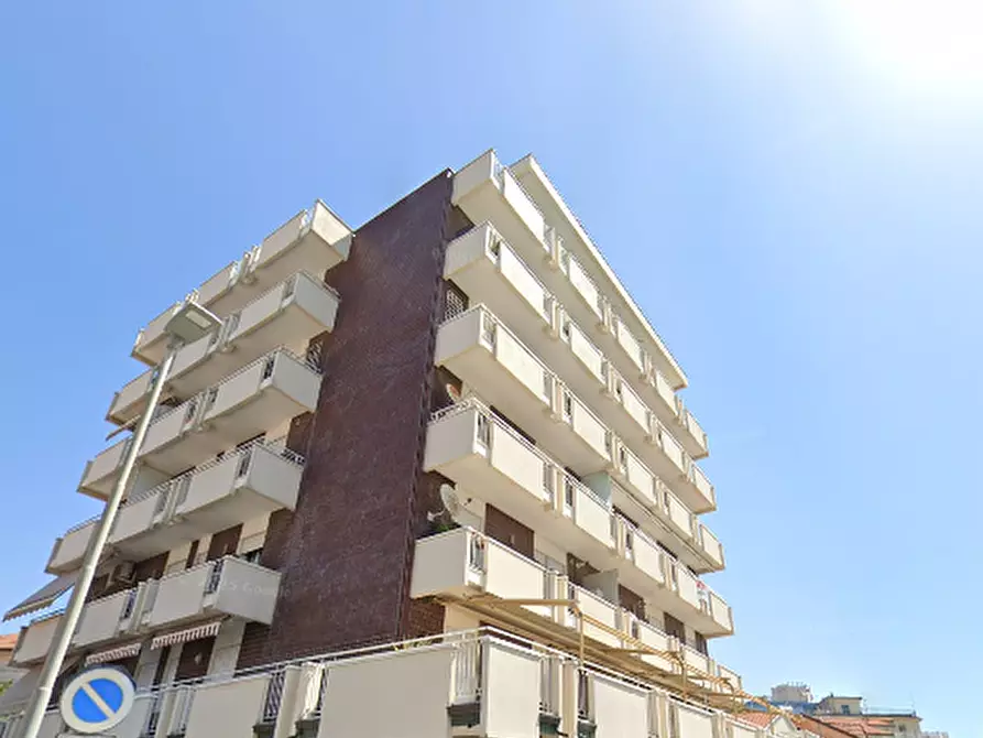 Immagine 3 di Appartamento in vendita  in Via Isonzo a Bellaria-Igea Marina