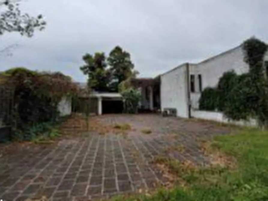 Immagine 5 di Porzione di casa in vendita  in Via Badia a Leno