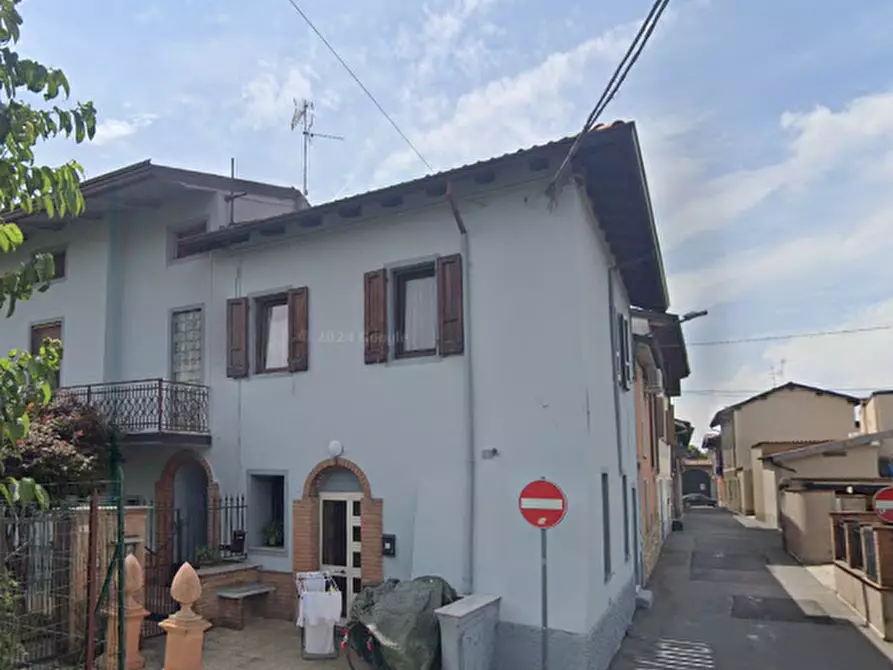 Immagine 8 di Appartamento in vendita  in Via L. da Vinci a Castelcovati