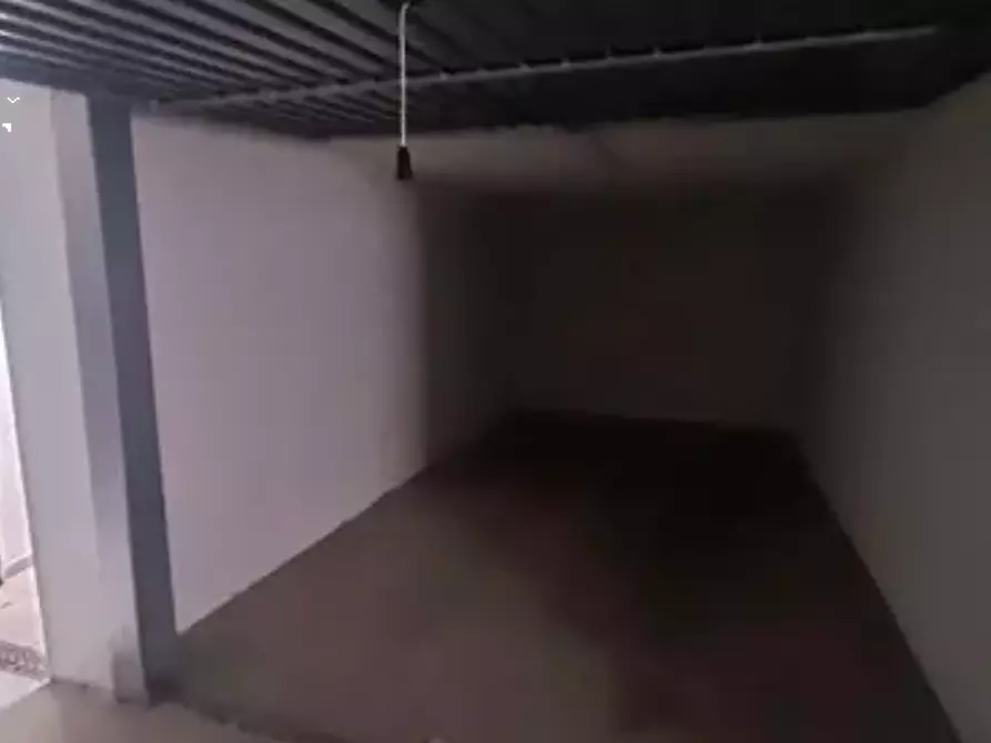 Immagine 2 di Garage in vendita  in Via Brigata Messina a Fano