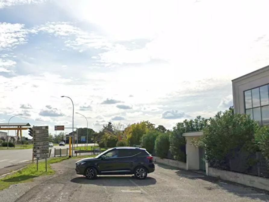 Immagine 9 di Capannone industriale in vendita  in  Via G. Garibaldi a Botticino