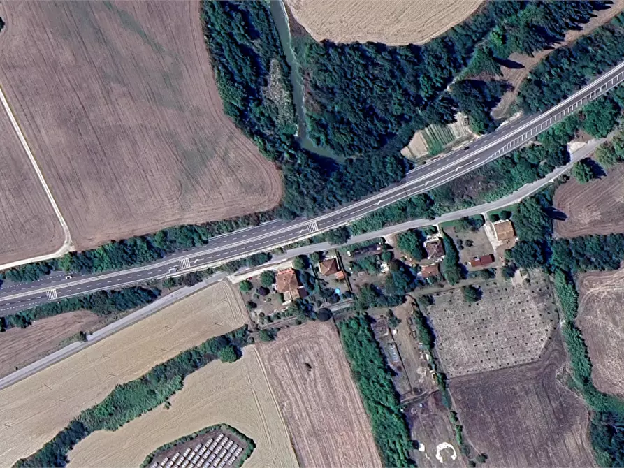 Immagine 8 di Negozio in vendita  in Via Nazionale a Urbino