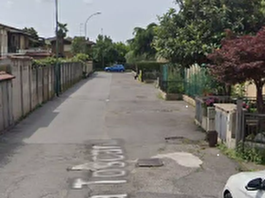 Immagine 6 di Appartamento in vendita  in Via Toscana a Rovato