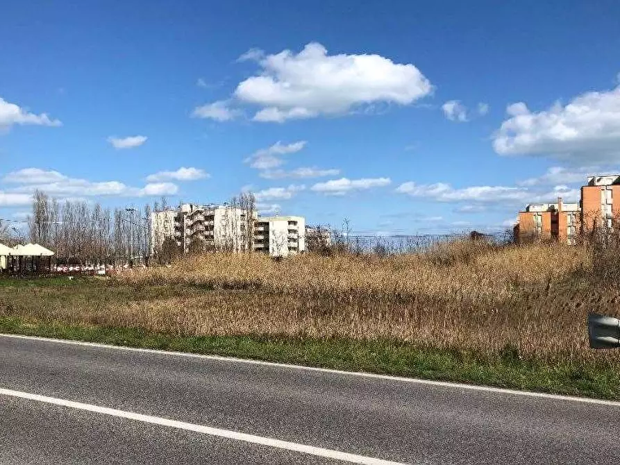 Immagine 2 di Terreno edificabile in vendita  in Frazione Torrette a Fano