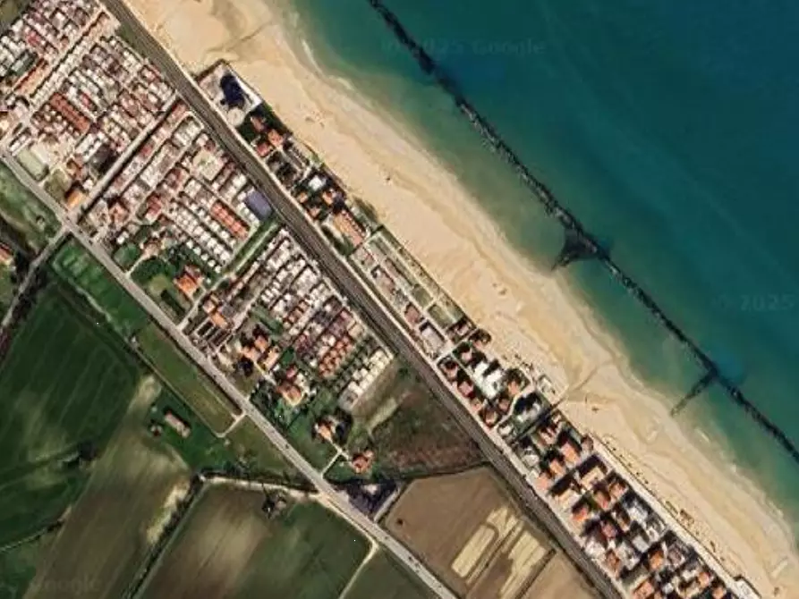 Immagine 3 di Terreno edificabile in vendita  in Frazione Torrette a Fano