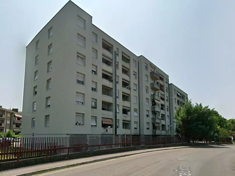 Immagine 1 di Appartamento in vendita  in Via Cimarosa a Verona