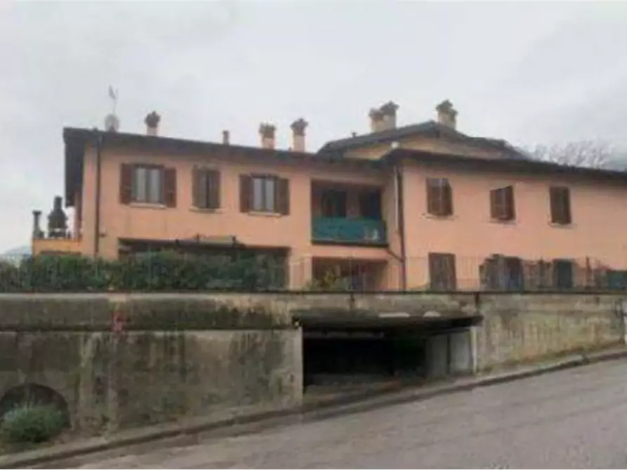 Immagine 3 di Appartamento in vendita  in Via San Rocco  a Caino