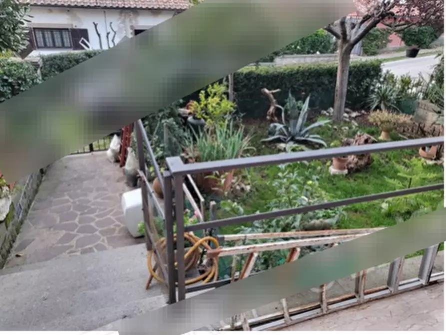 Immagine 1 di Appartamento in vendita  in Via Ilaria Alpi a Lugnano In Teverina