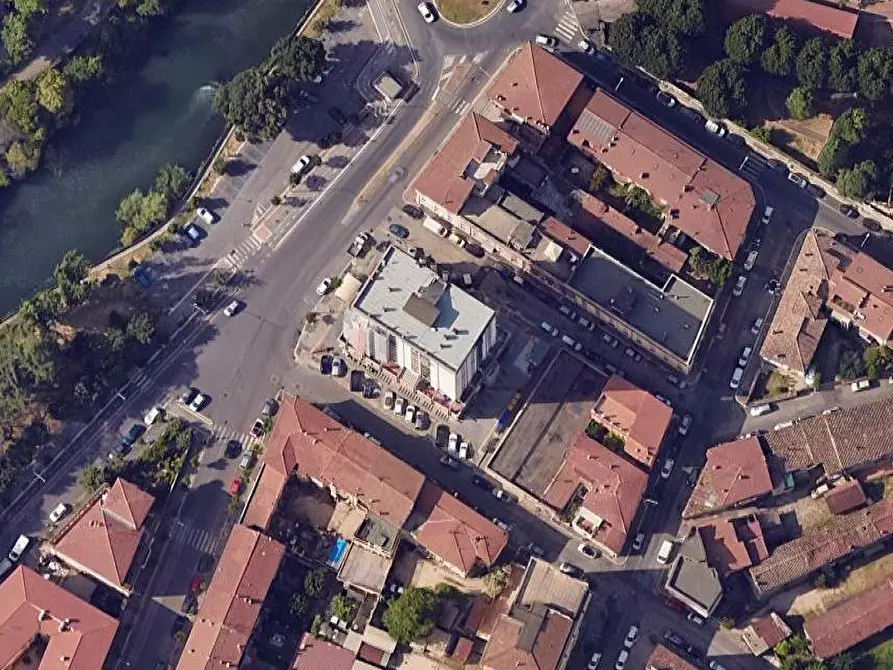 Immagine 13 di Laboratorio in vendita  in Via Sesto Pompeo a Terni