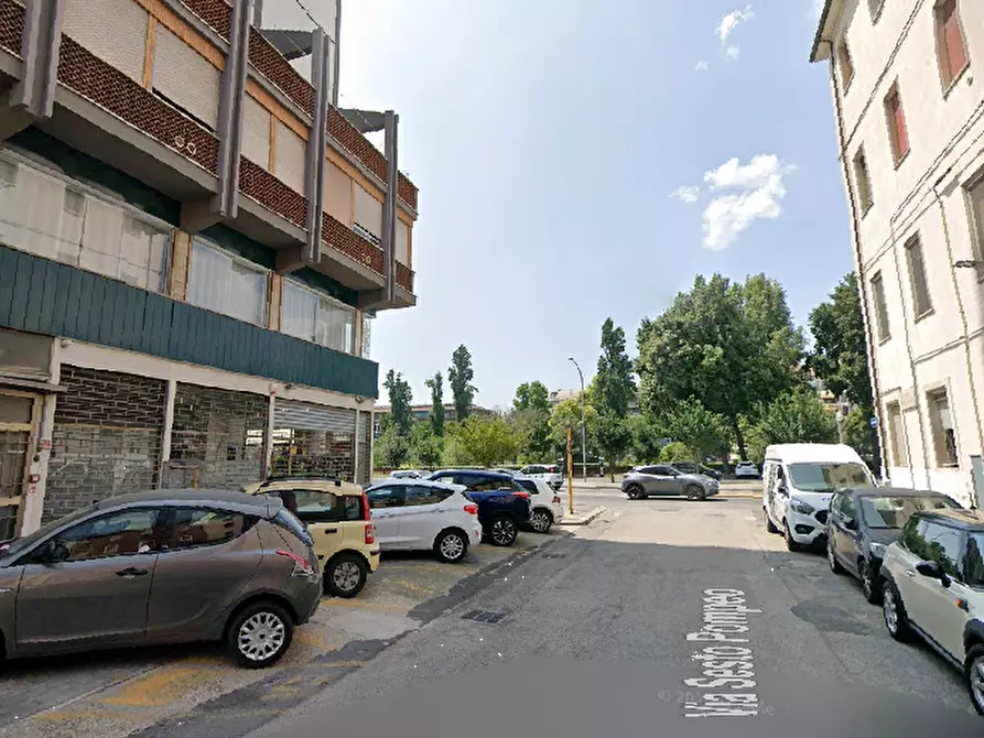 Immagine 5 di Laboratorio in vendita  in Via Sesto Pompeo a Terni