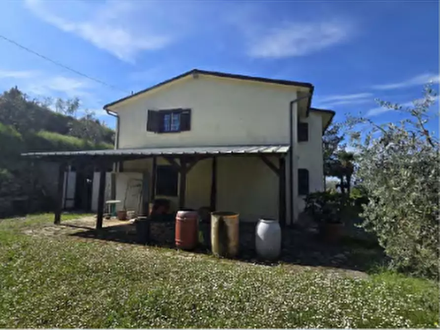 Immagine 1 di Casa indipendente in vendita  in  Via Pietro Nenni a Ficulle