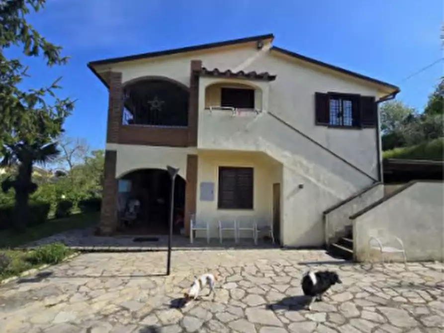 Immagine 3 di Casa indipendente in vendita  in  Via Pietro Nenni a Ficulle