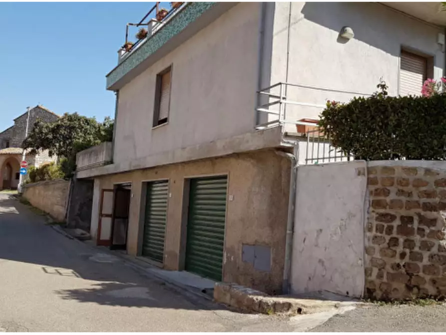 Immagine 2 di Magazzino in vendita  in Strada dei Forestieri a Lugnano In Teverina