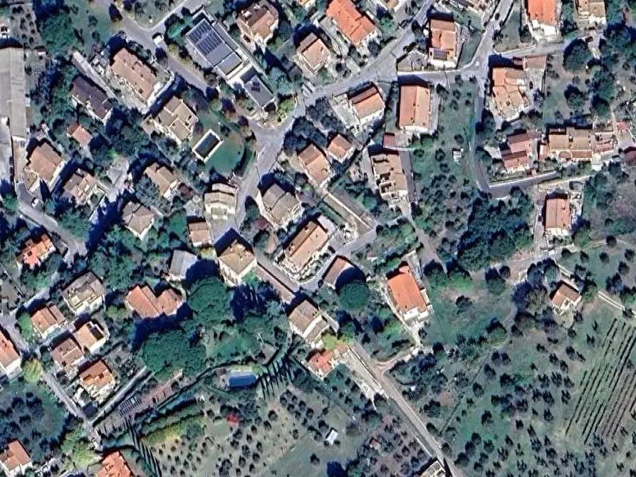 Immagine 10 di Magazzino in vendita  in Strada dei Forestieri a Lugnano In Teverina