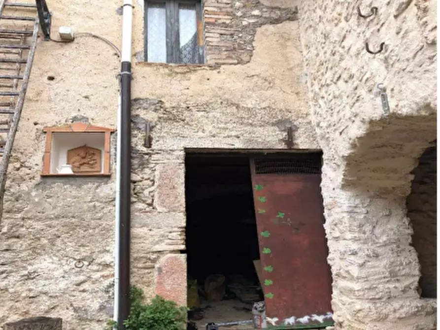 Immagine 3 di Casa indipendente in vendita  in Frazione rosciano a Arrone