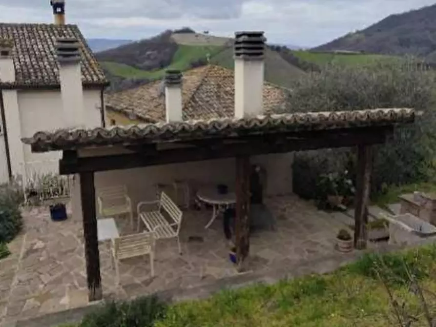 Immagine 15 di Stabile in vendita  in Via di Mezzo a Colli Al Metauro