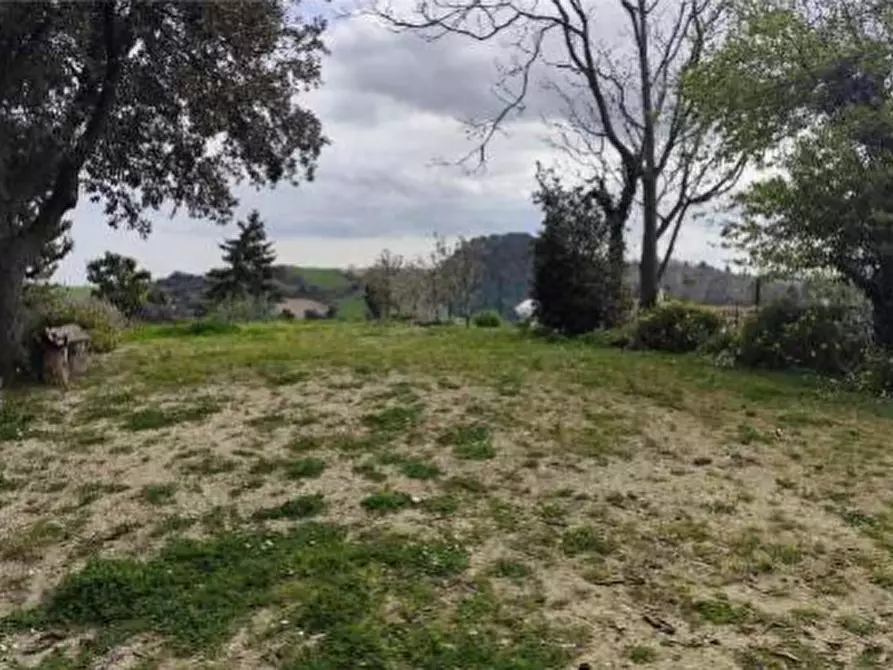 Immagine 20 di Stabile in vendita  in Via di Mezzo a Colli Al Metauro