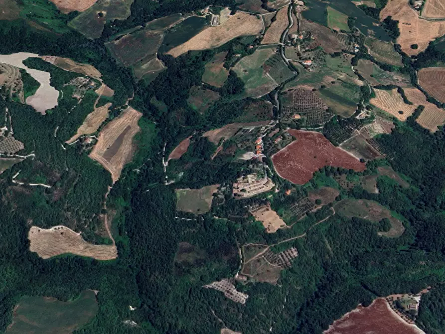 Immagine 38 di Stabile in vendita  in Via di Mezzo a Colli Al Metauro