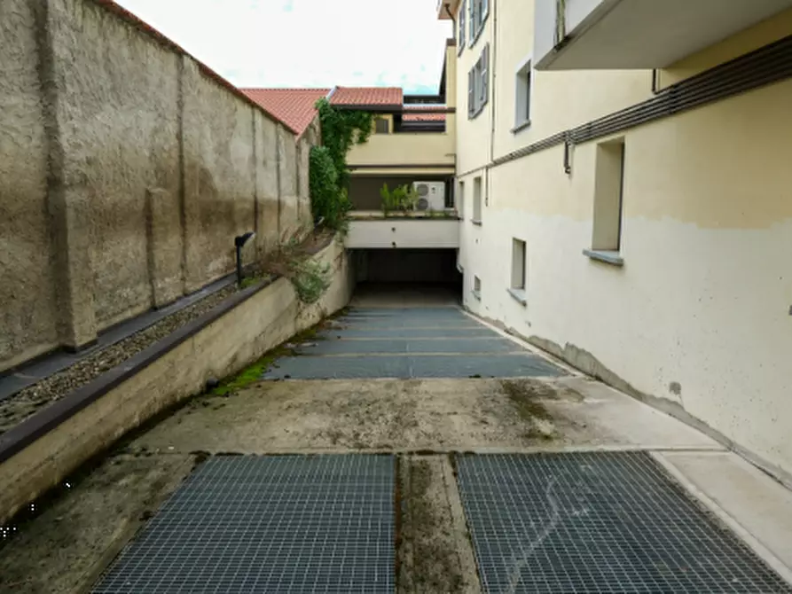 Immagine 5 di Garage in vendita  in Via Dante Alighieri a Arluno