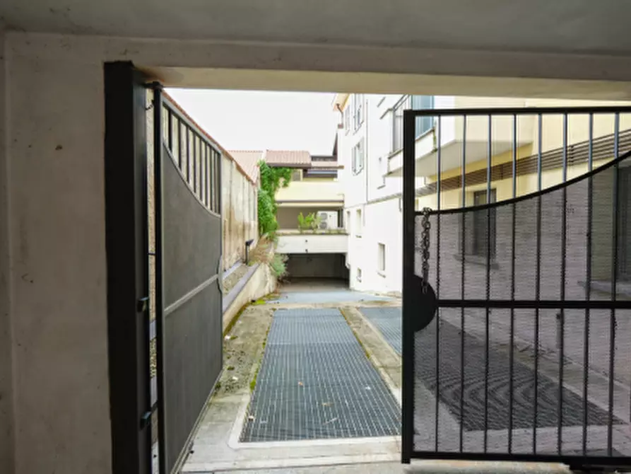 Immagine 6 di Garage in vendita  in Via Dante Alighieri a Arluno