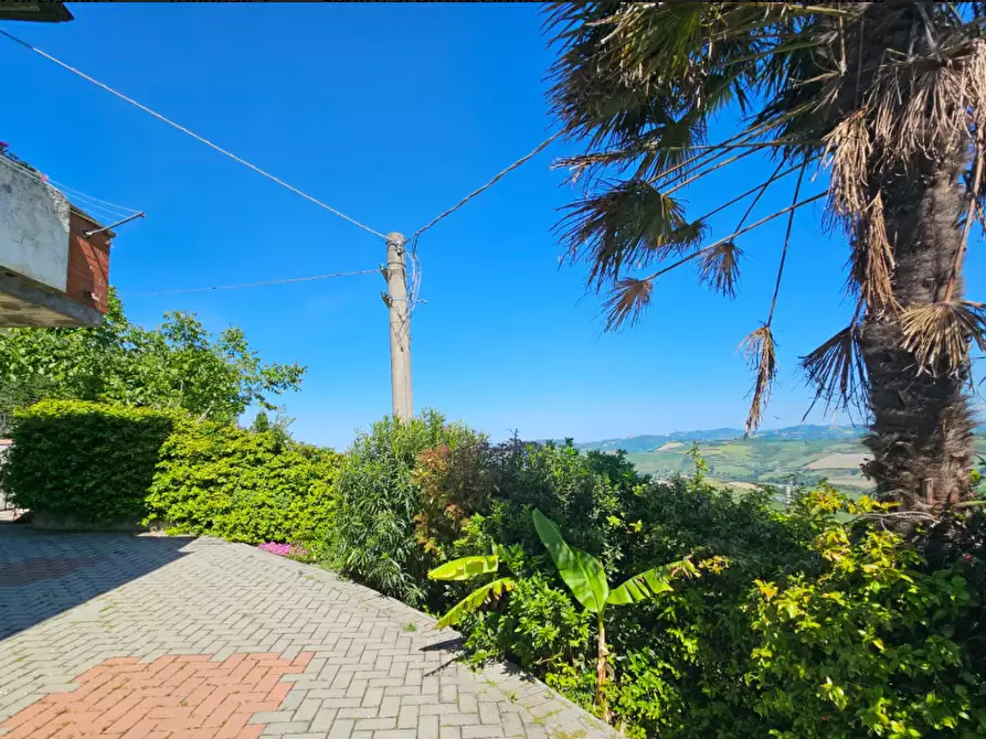 Immagine 2 di Casa bifamiliare in vendita  in Via Antonio Gramsci a Montecalvo In Foglia