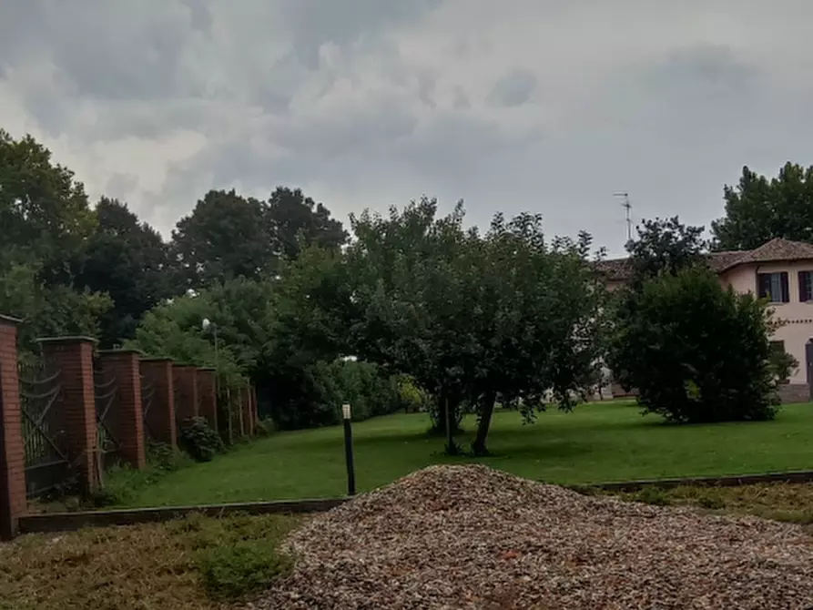 Immagine 3 di Terreno agricolo in vendita  in Via Borgomaneri a Rozzano